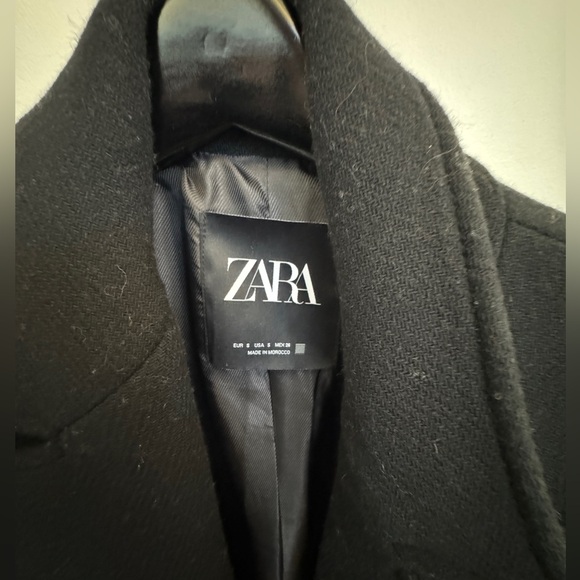 Zara Peacoat. Size small, black. Only worn a handful times - Picture 4 of 5